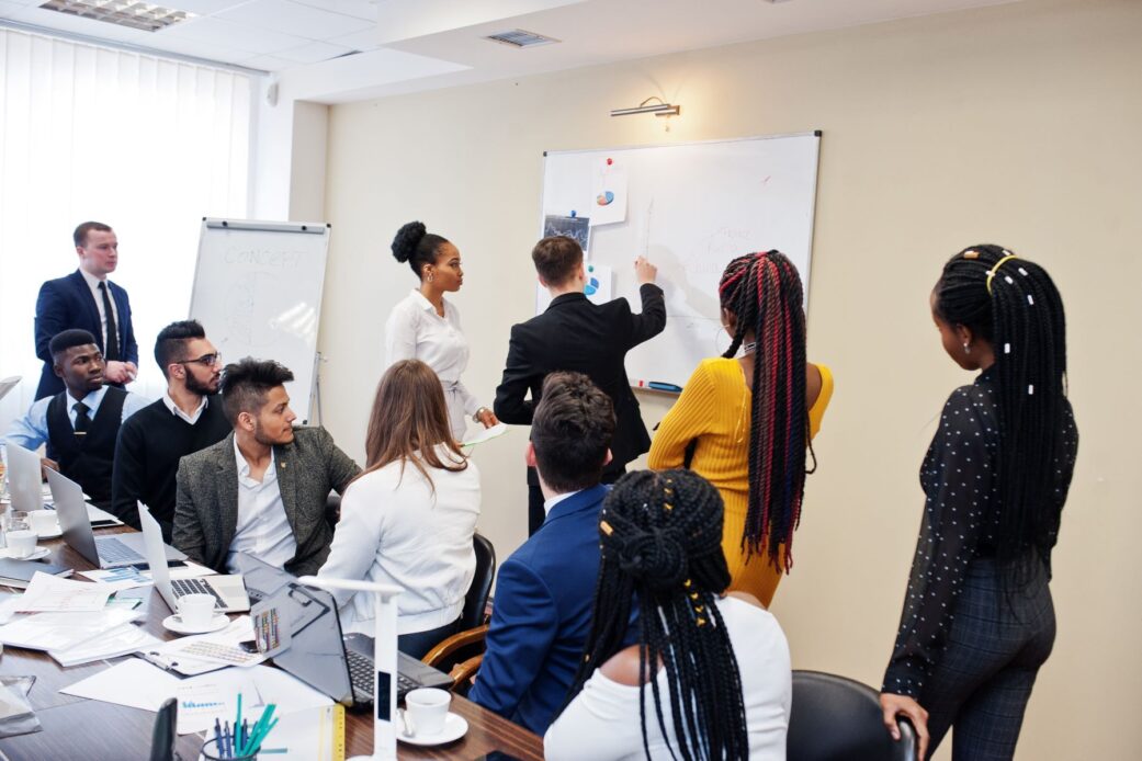 Kompakttrainings für Marketing, Service und Vertrieb besonders gefragt  – neue Termine online buchbar